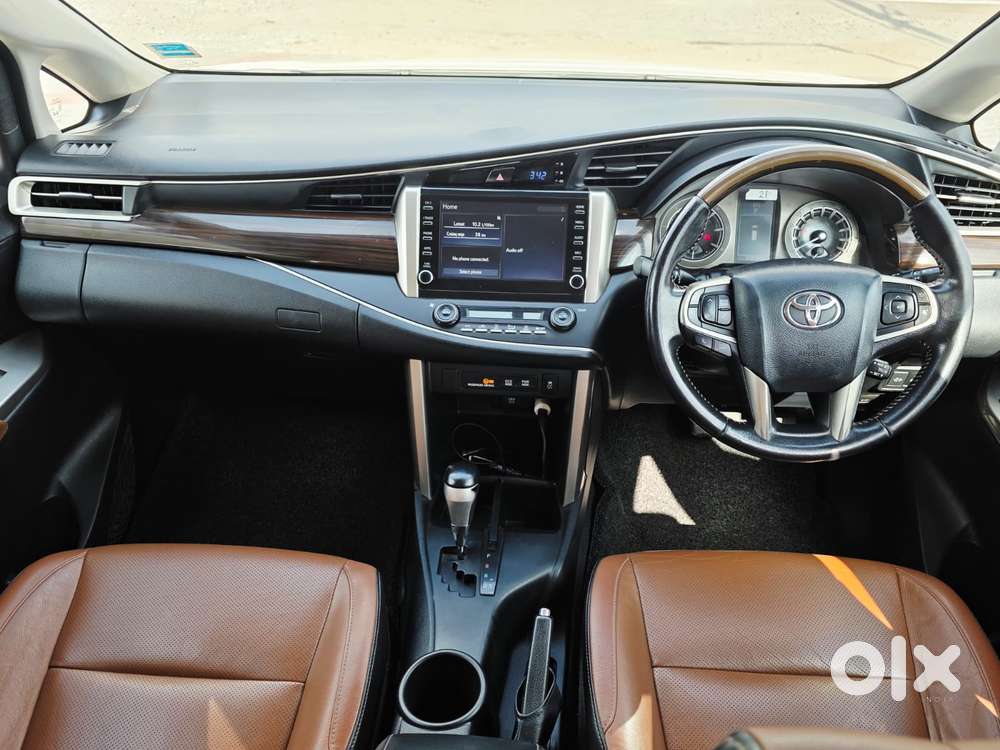 Toyota Innova Crysta 2.8z Automatic, 2021, Diesel