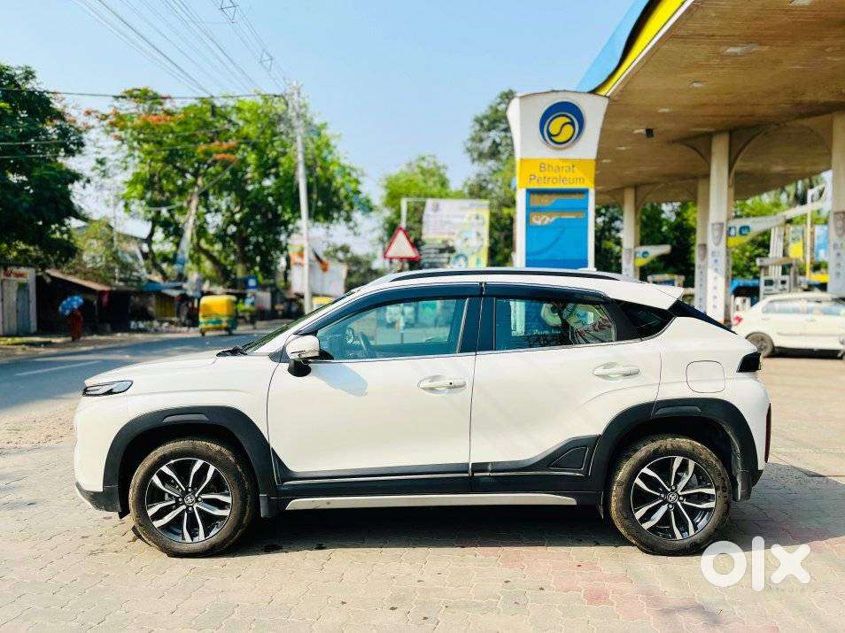 Toyota Urban Cruiser Taisor V 1.0 Petrol Mt, 2024, Petrol