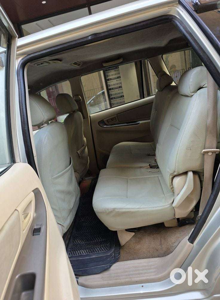 Toyota Innova 2.5 G (diesel) 8 Seater, 2007, Diesel