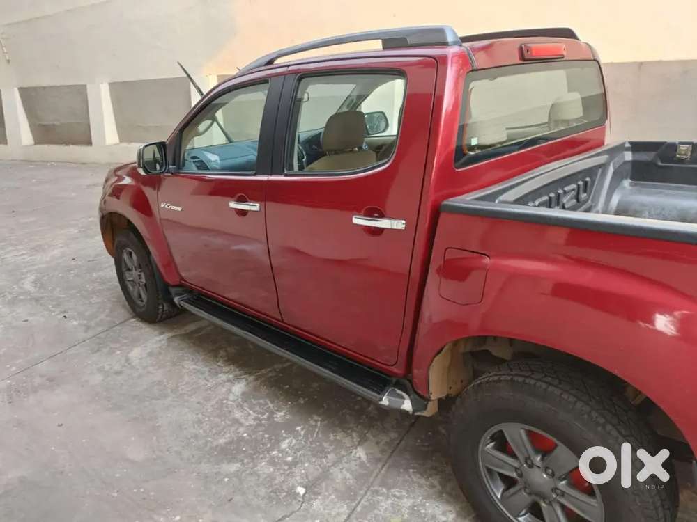 Isuzu D-max V-cross 2018