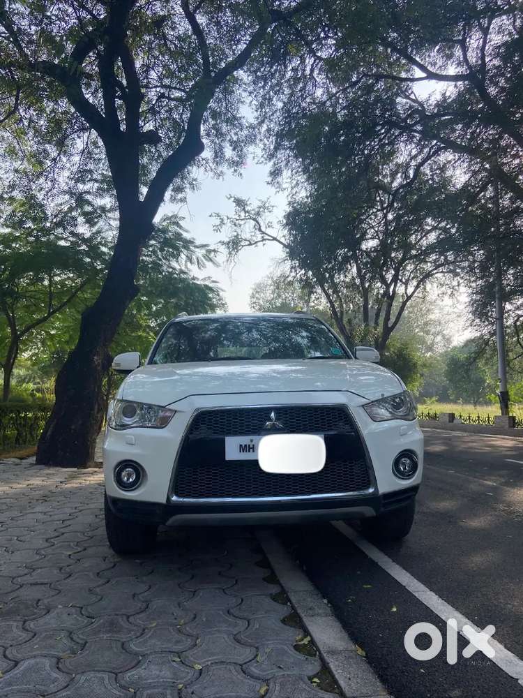 Mitsubishi Outlander Petrol 2011