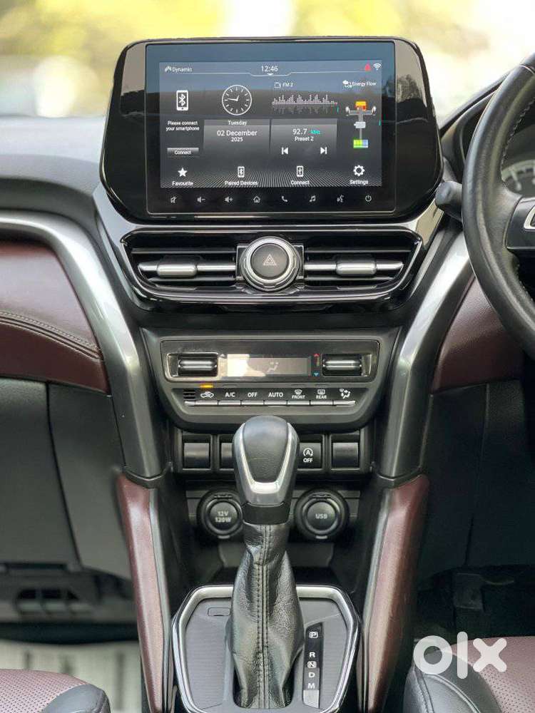 Maruti Suzuki Grand Vitara 1.5 Alpha Smart Hybrid At, 2022, Petrol