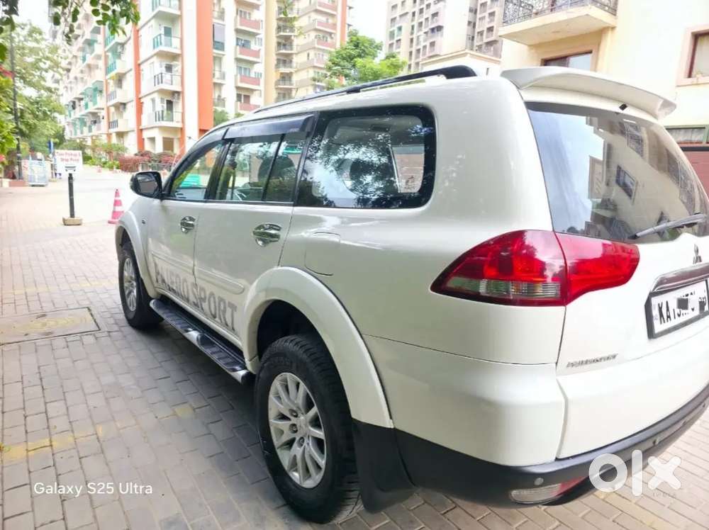 Mitsubishi Pajero Sport 2015 Diesel Well Maintained