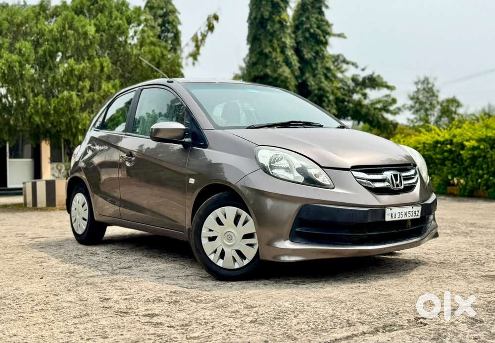 Honda Brio, 2015, Petrol