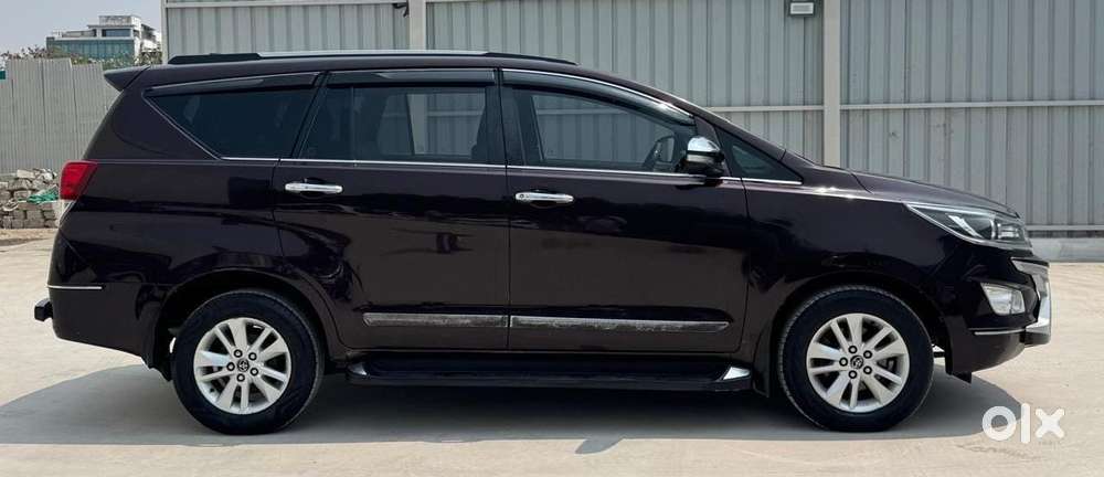 Toyota Innova Crysta