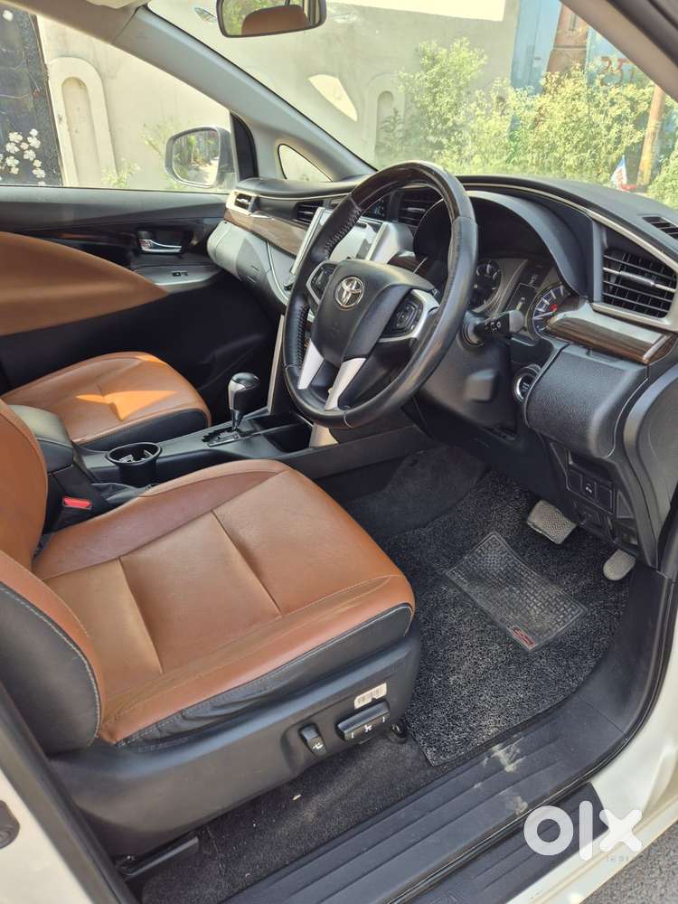 Toyota Innova Crysta 2.8 Zx At 7 Seater, 2018, Diesel
