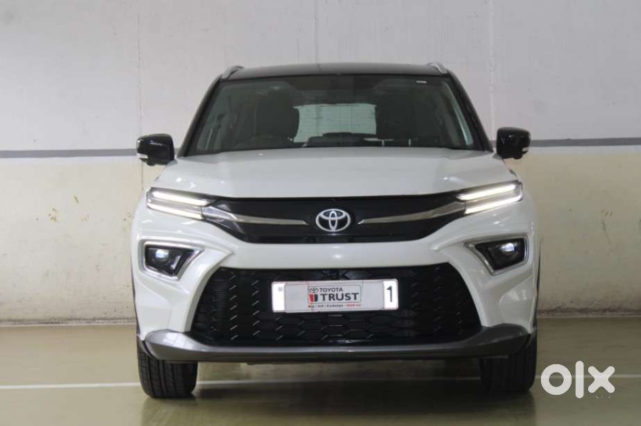 Toyota Urban Cruiser Hyryder 1.5 V Hybrid, 2023, Petrol