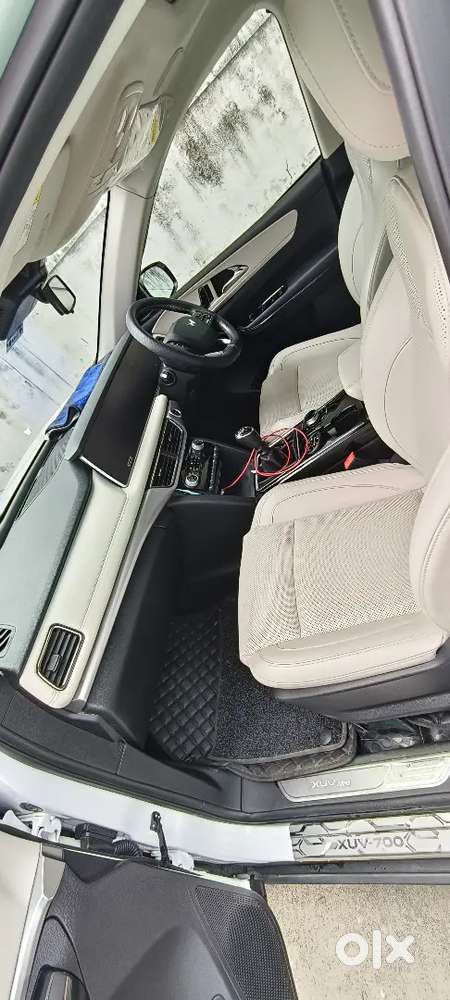 Mahindra Xuv700 2025 Diesel Well Maintained