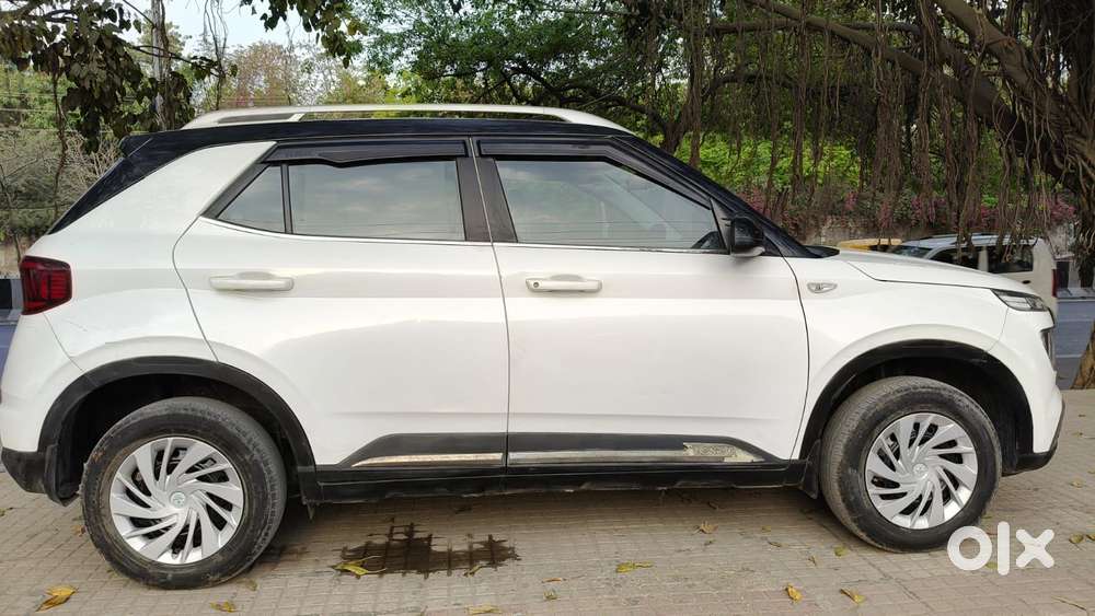 Hyundai Venue S 1.2 Petrol, 2021, Cng & Hybrids
