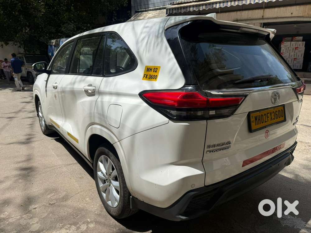 Toyota Innova Hycross 2.0 Vx Hybrid 7 Str, 2023, Petrol