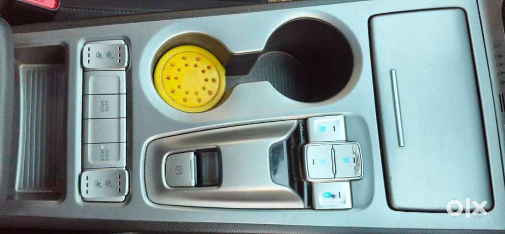 Hyundai Kona Electric Premium Dual Tone, 2024, Electric