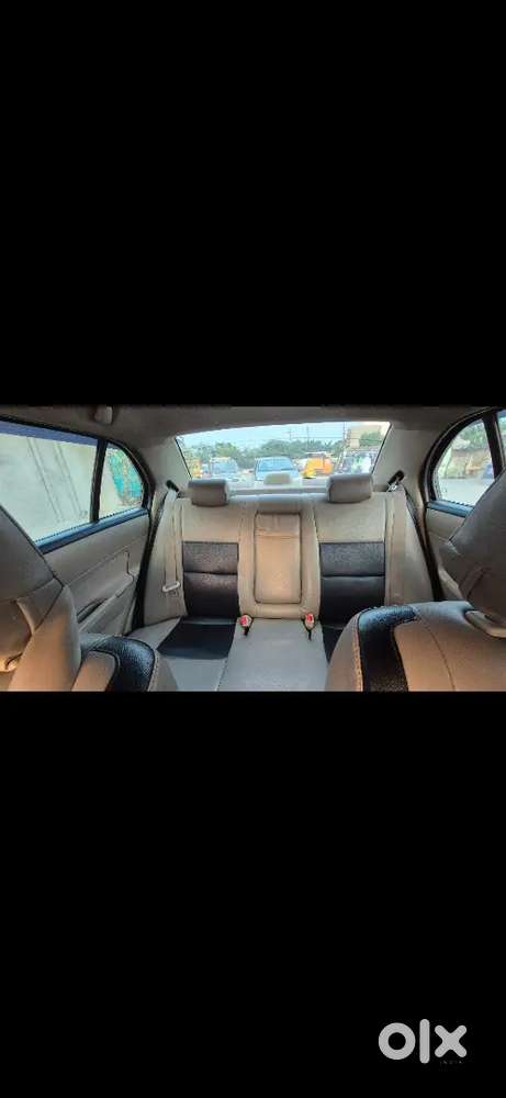 Maruti Suzuki Dzire Vxi 2015