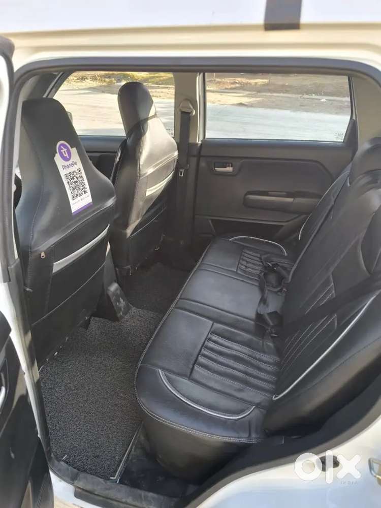 One Hand Used With Full Maintained