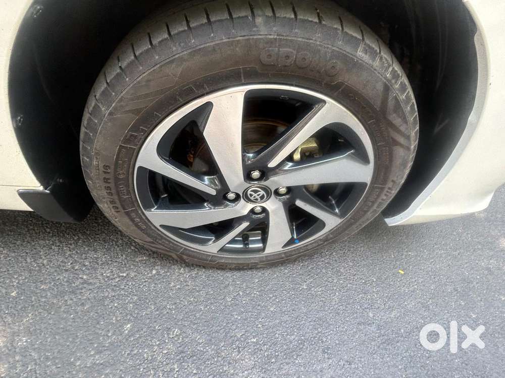 Toyota Glanza V Cvt, 2023, Petrol
