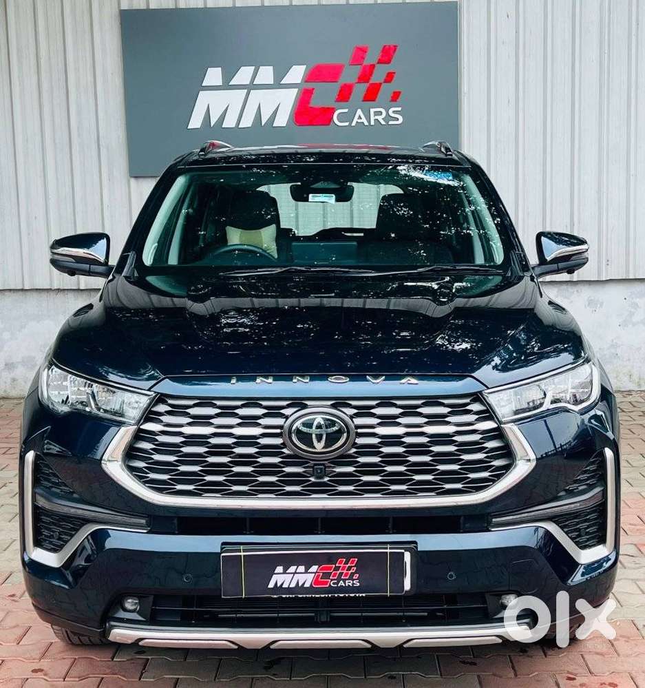 Toyota Innova Hycross 2.0 Zx (o) Hybrid 7 Str, 2025, Petrol