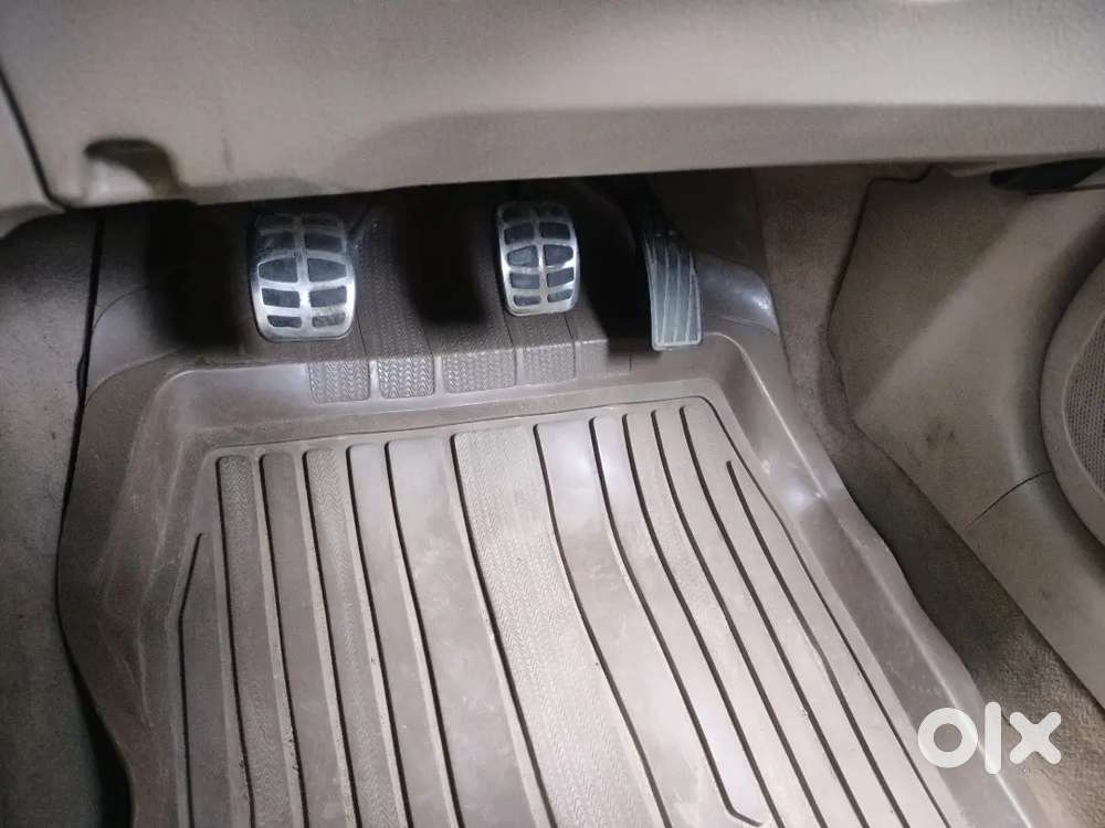 Maruti Suzuki Dzire 2015 Petrol 156000 Km Driven