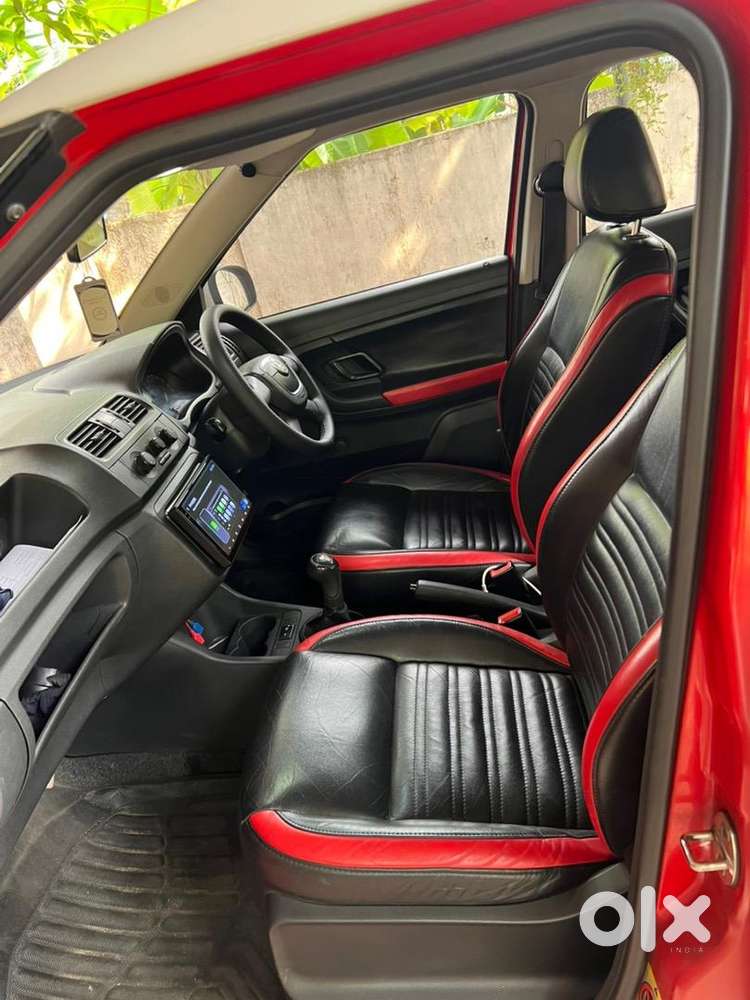 Skoda Fabia 2011 Petrol 94682 Km Driven 999.   50.  64.  999