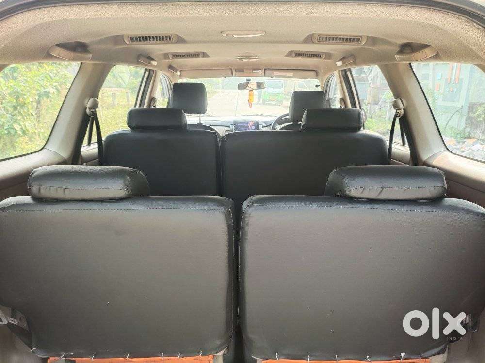 Toyota Innova 2.5 G (diesel) 8 Seater, 2015, Diesel