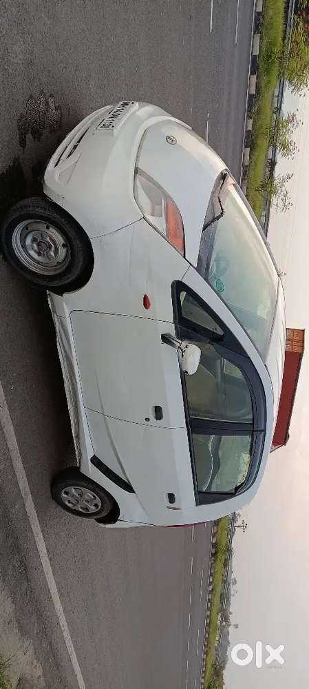 Tata Nano Lx 2012