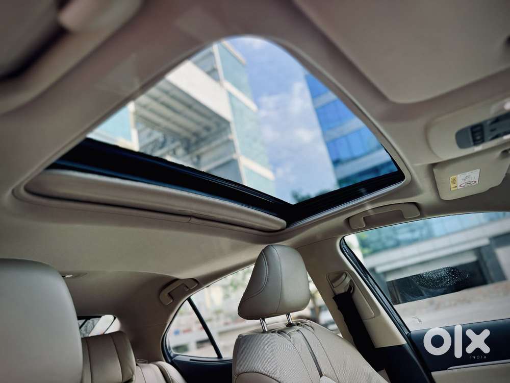 Toyota Camry Hybrid, 2024, Petrol