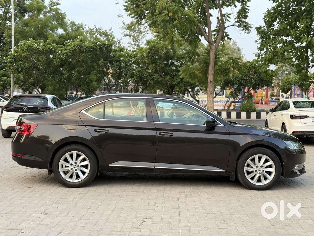 Skoda Superb 2.0 Tsi At L&k, 2018, Petrol