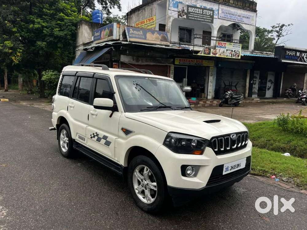 Mahindra Scorpio S10, 2016, Diesel