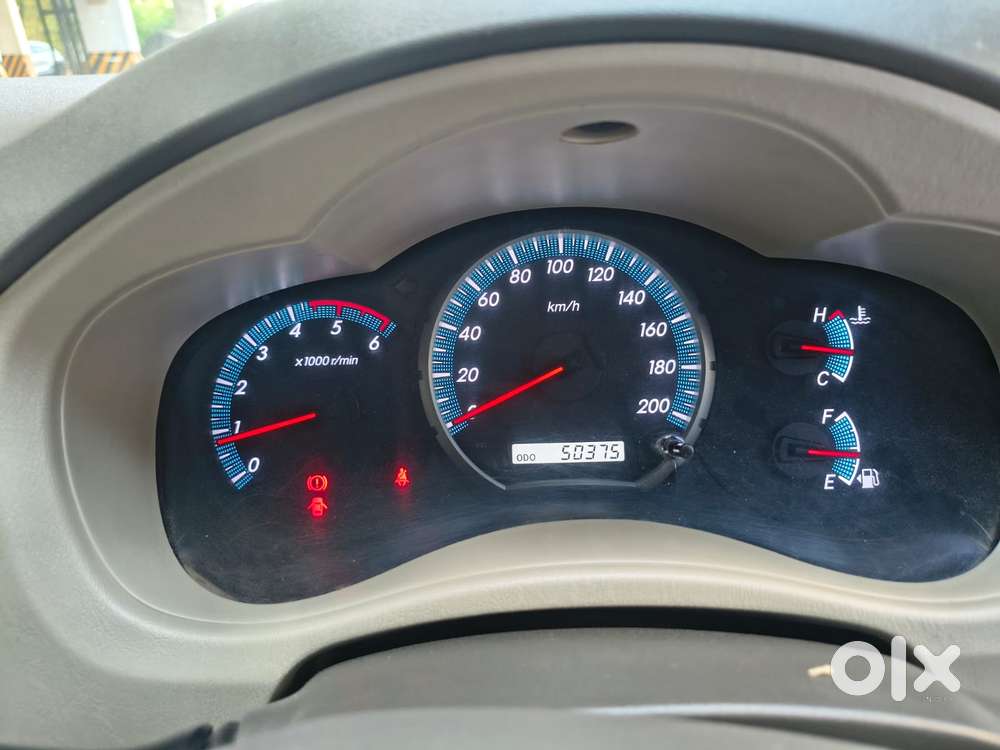 Toyota Innova 2.0 V, 2013, Diesel