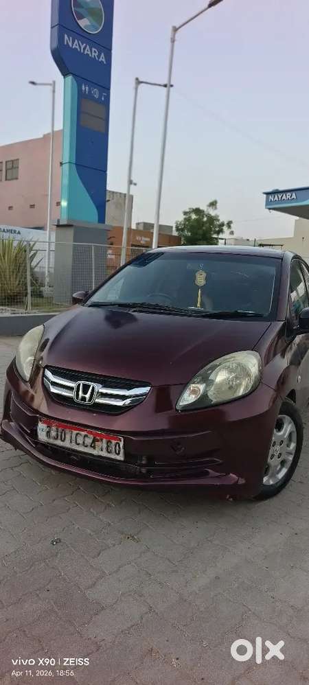 Honda Amaze 2nd Gen 2014 Diesel 83000 Km Driven