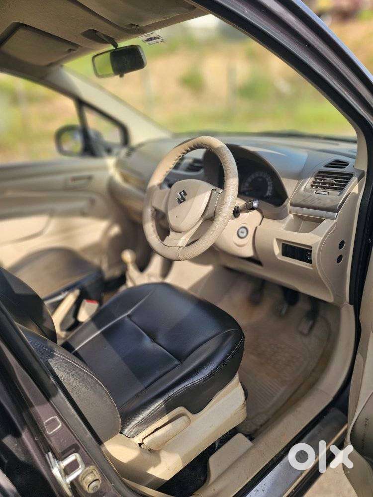 Maruti Suzuki Ertiga Lxi, 2014, Petrol
