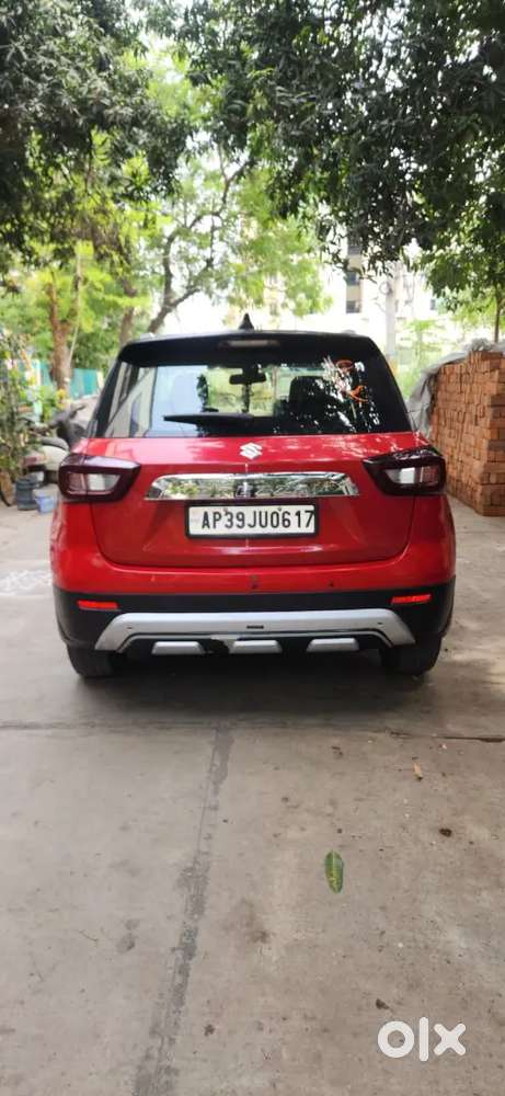 Selling Showroom Condition Vitara Brezza Zxi Plus Dualctone