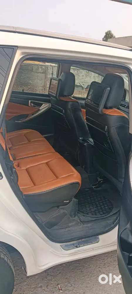 Toyota Innova Crysta 2019
