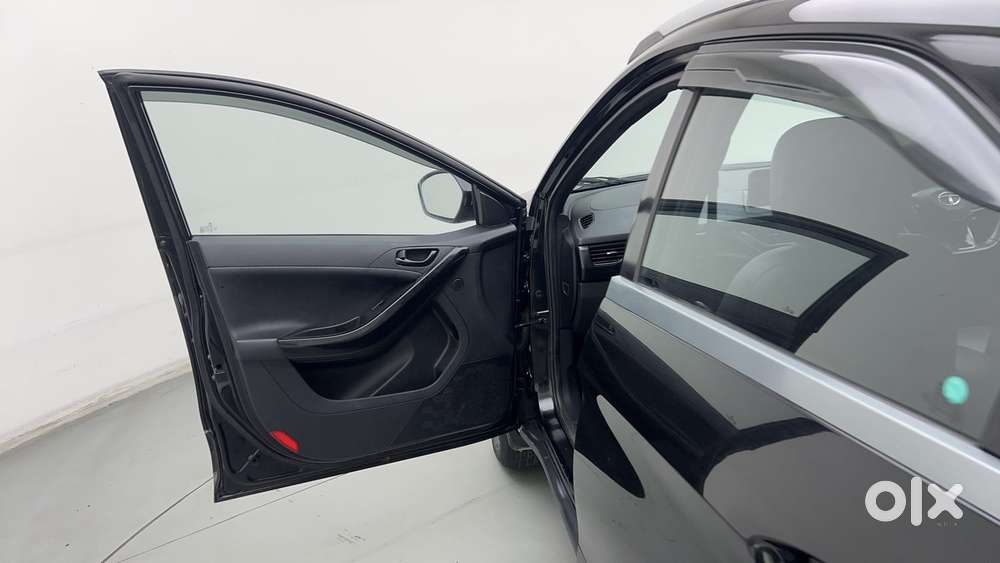 Tata Nexon 1.2 Revotron Xza Plus (o) Dark Edition, 2022, Petrol