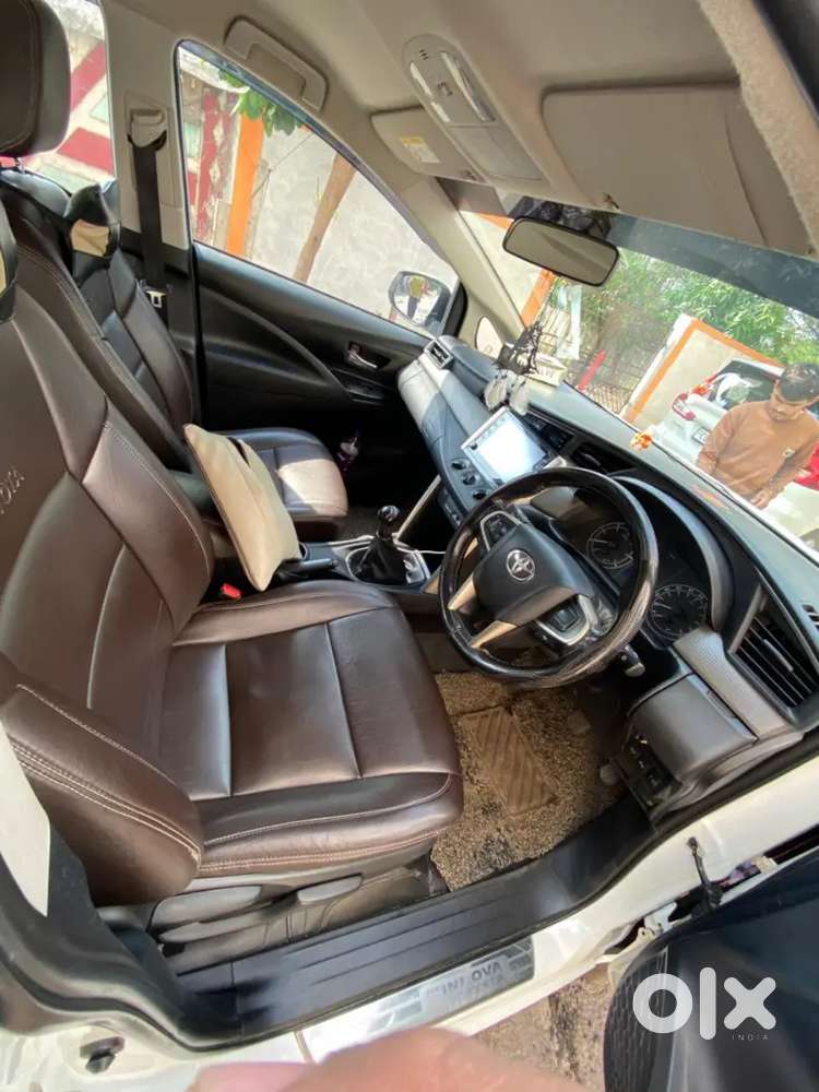 Toyota Innova Crysta 2024