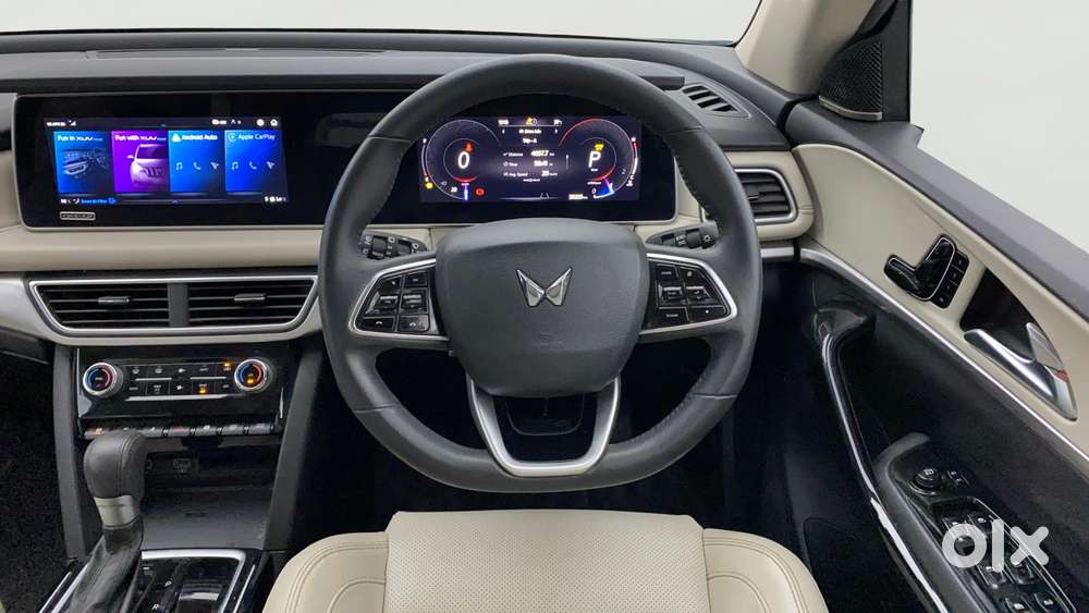 Mahindra Xuv700 2.2 Ax 7 Diesel At Luxury Pack Str, 2022, Diesel