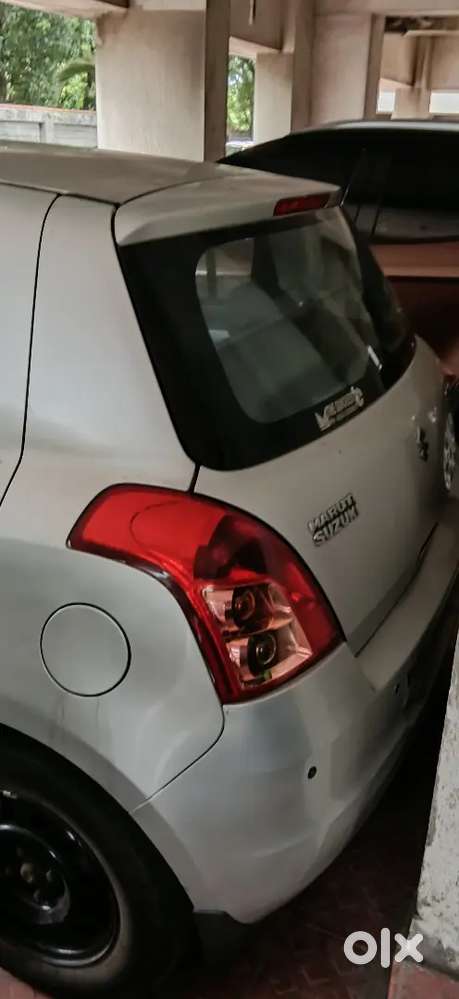 Maruti Suzuki Swift 2014 Petrol 70000 Km Driven