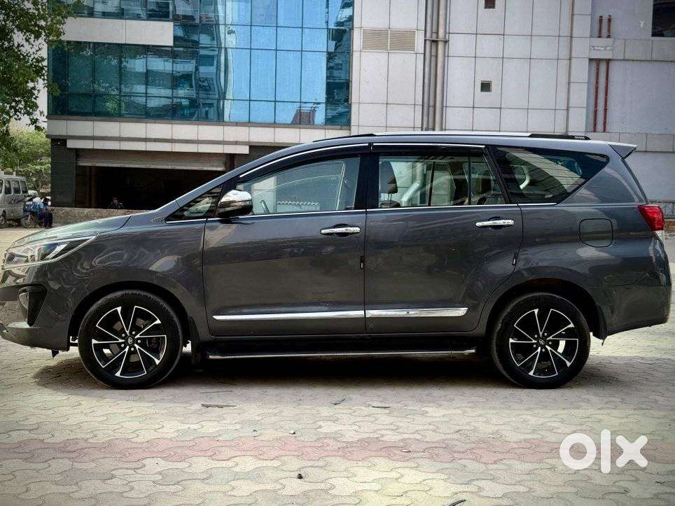 Toyota Innova Crysta [2020-ongoing] 2.4 Zx At 7 Str, 2022, Diesel