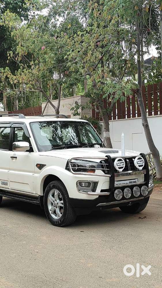 Mahindra Scorpio S10, 2016, Diesel