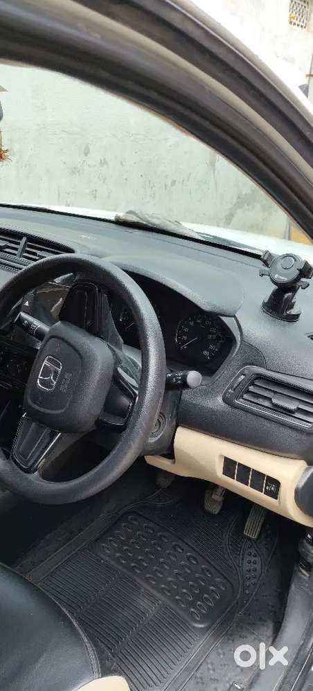 Honda Amaze 2023 Petrol 120000 Km Driven