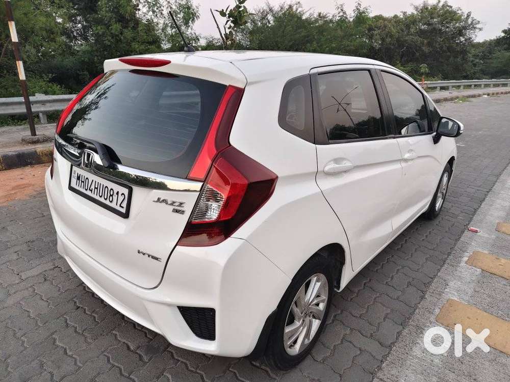 Honda Jazz [2020-2023] 1.2 V I-vtec Mt, 2017, Petrol