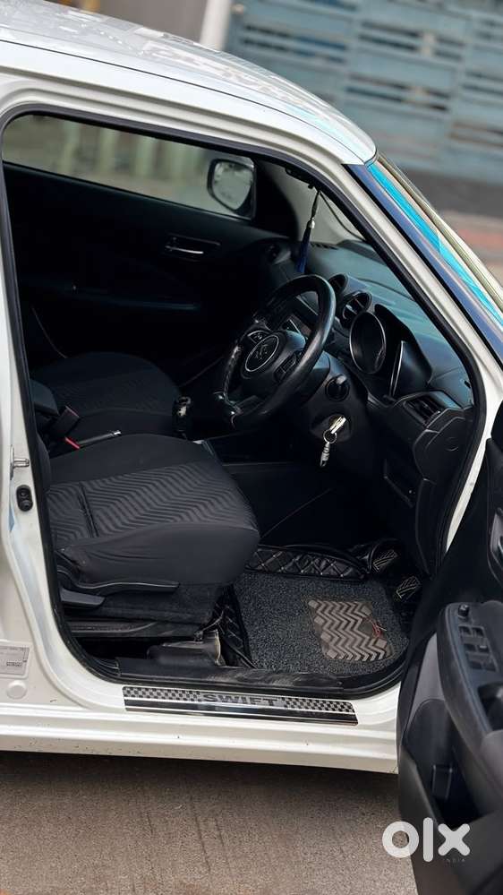 Maruti Suzuki Swift Vxi 1.2 Abs Bs-iv, 2020, Petrol