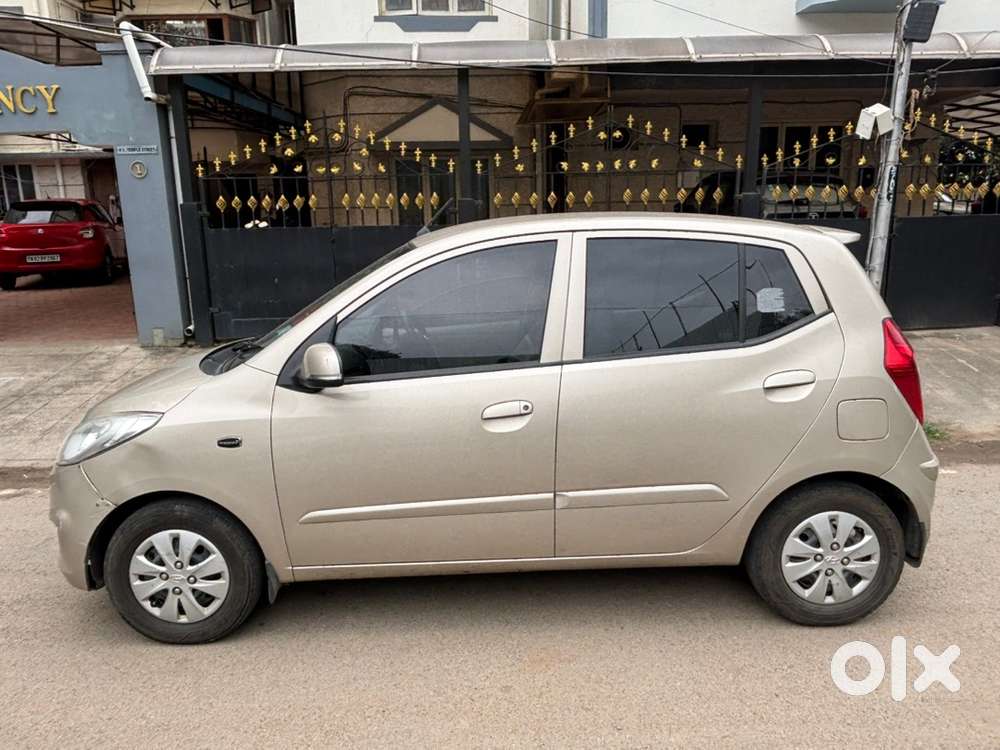 Hyundai I10 Sportz Petrol 2011