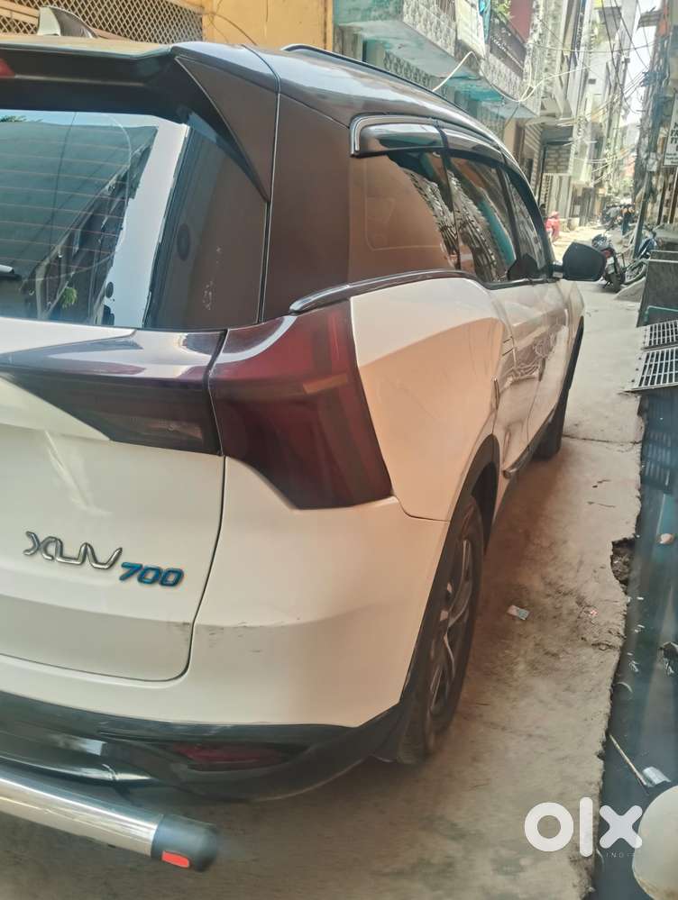 Mahindra Xuv700 2.0 Ax 5 Petrol Mt Str, 2022, Petrol