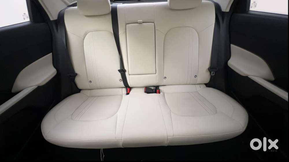 Hyundai Verna 1.5 Sx (o) Vtvt Ivt, 2023, Petrol