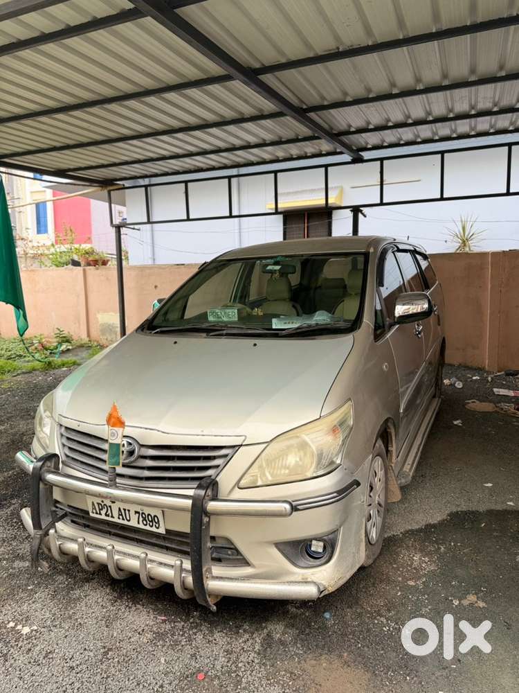Toyota Innova Diesel 2014