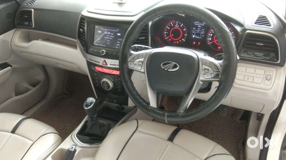 Mahindra Xuv300 W8, 2020, Petrol