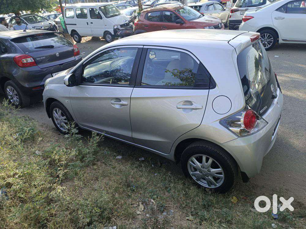 Honda Brio V Automatic, 2014, Petrol