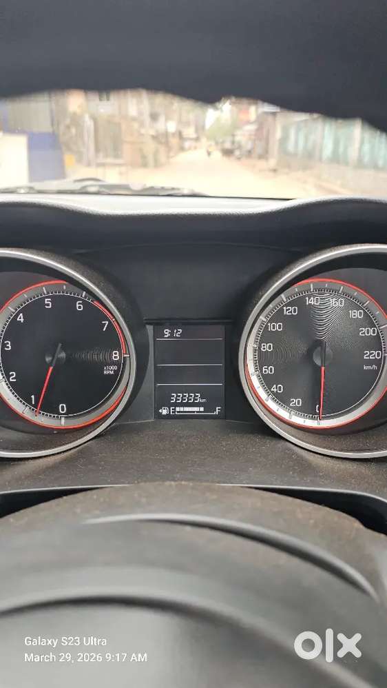 Maruti Suzuki New-gen Swift 2022 Petrol 33000 Km Driven