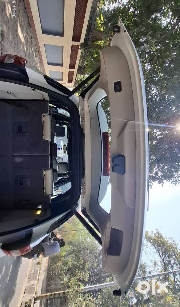 Ford Endeavour 2.2 Titanium At 4x2, 2016, Diesel