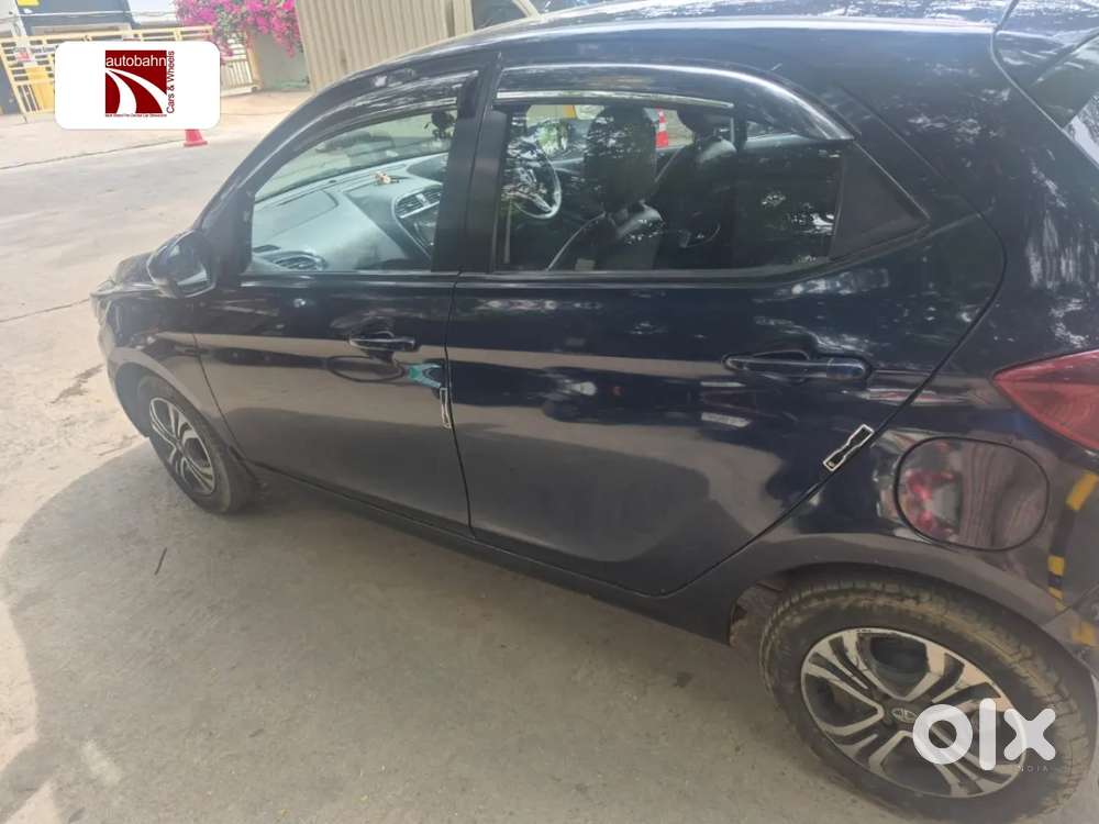 Tata Tiago Xza, 2022, Petrol