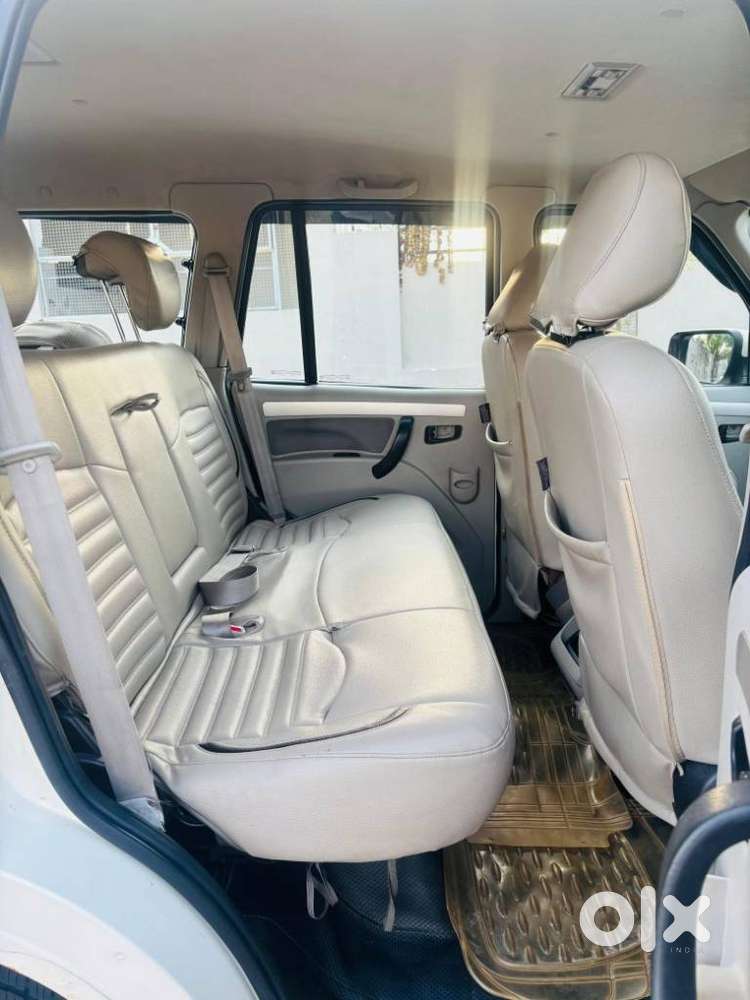 Mahindra Scorpio S10, 2016, Diesel